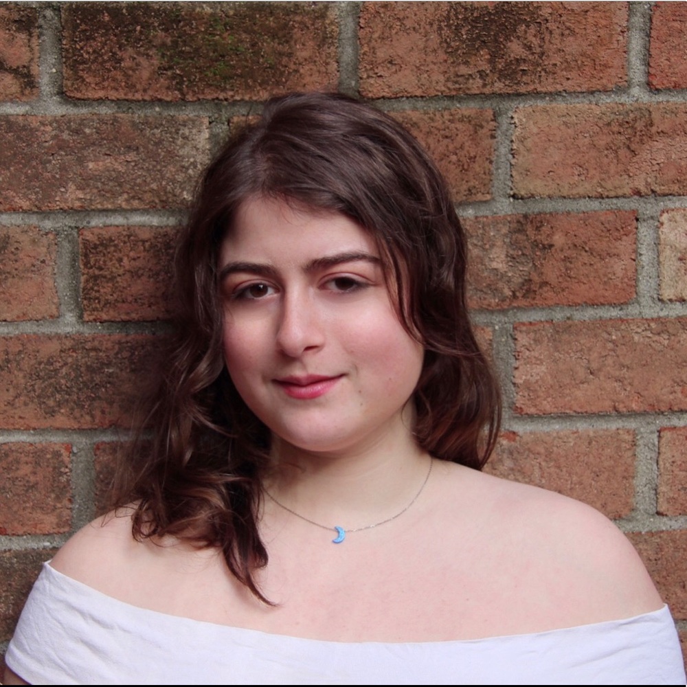 Meet your Posher, Ariella